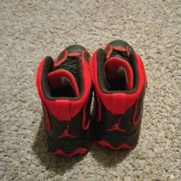 Shoes - Picture 3 of 4